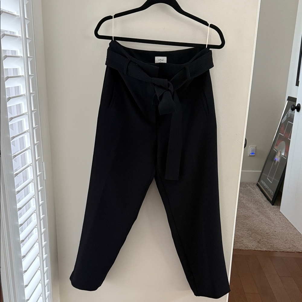 Aritzia Black Cropped Tie-Waist Pants